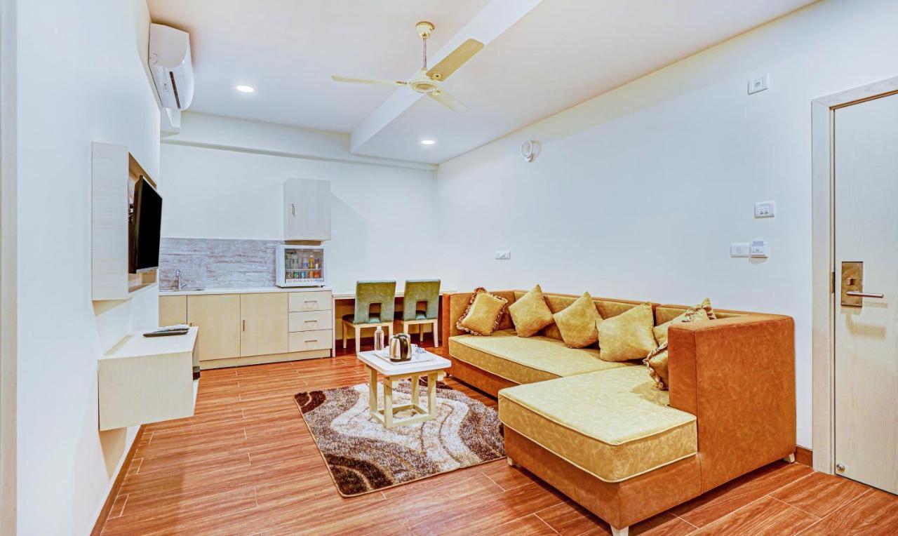 Treebo Galaxy Suites Mathikere Bangalore Bagian luar foto